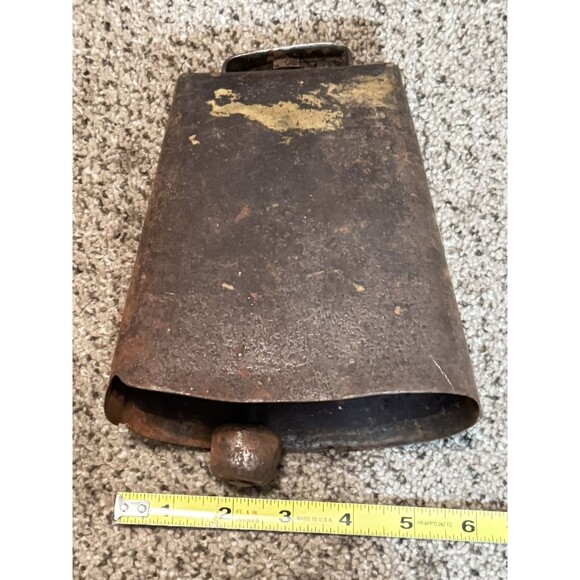 Forged Iron Cow Bell Patina Loud Heavy Collectible Farm Ranch Cottage Decor Vtg - Picture 9 of 9